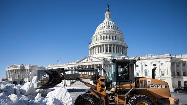 House Democrats urge lawmakers to vote against funding package to end shutdown<br><br>