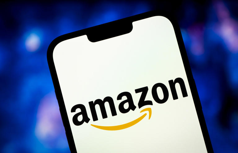 Amazon’s $13 portable charger is ultra-slim, fast-charging & 50% off