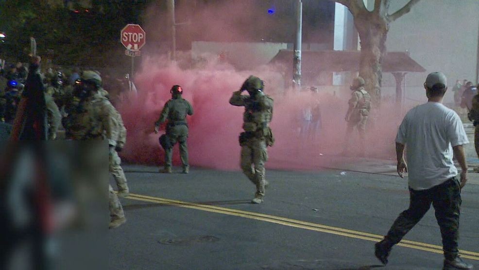 Judge set to decide Tuesday on order limiting force by federal officers ...