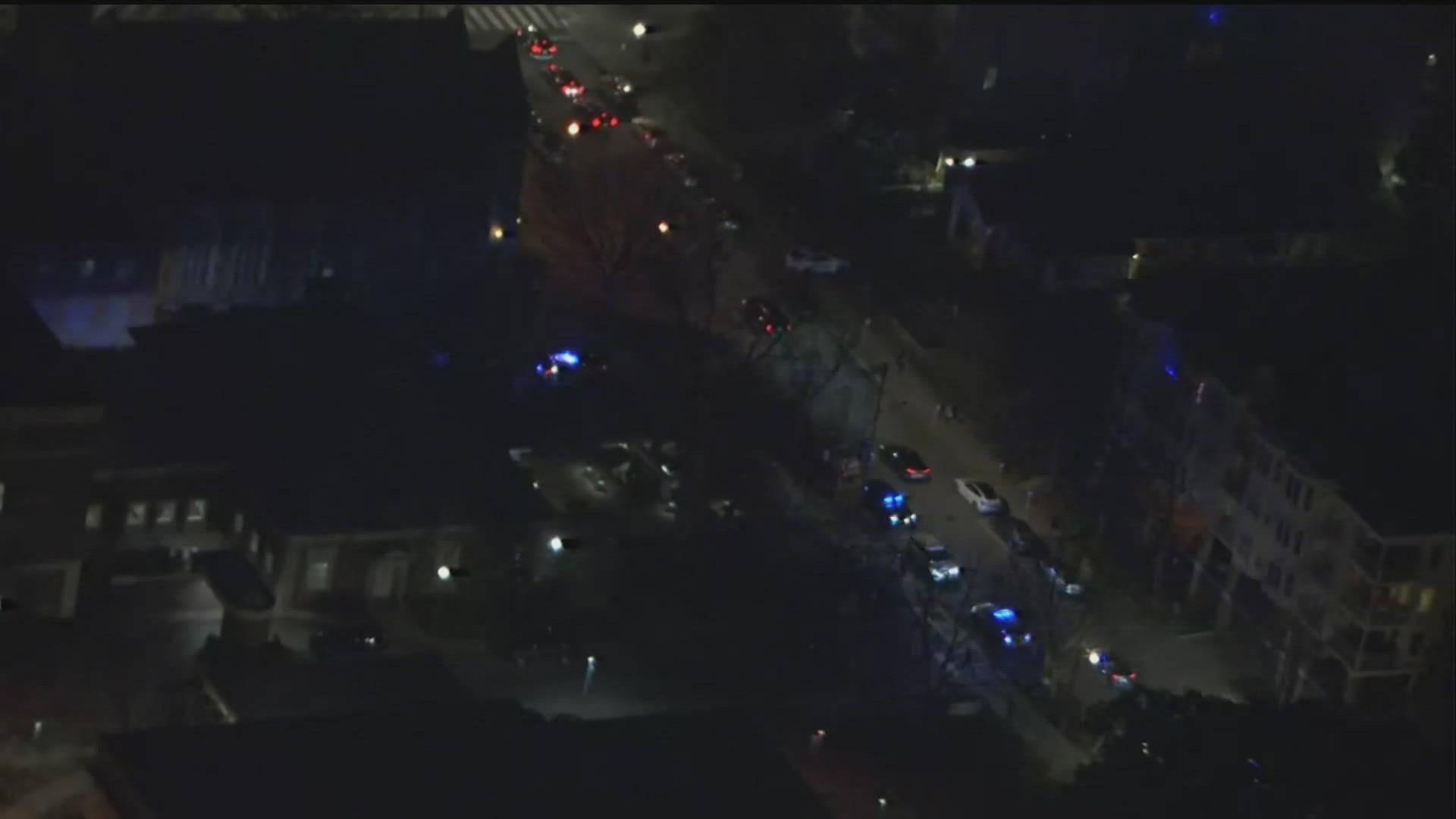 1 hurt in shooting at Decatur library
