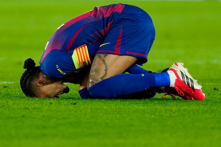 Raphinha injury update: Here’s how long the Barcelona winger will be ...