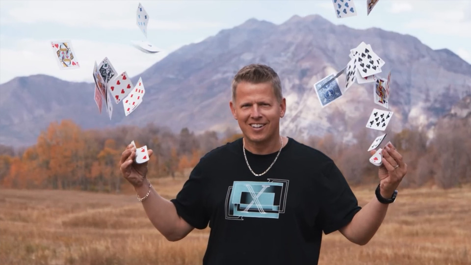 This is what card throwing looks like in real life