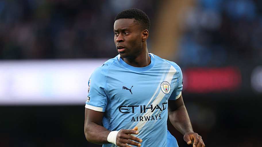 El Liverpool finalmente ficha al central que necesita, 12 meses tarde