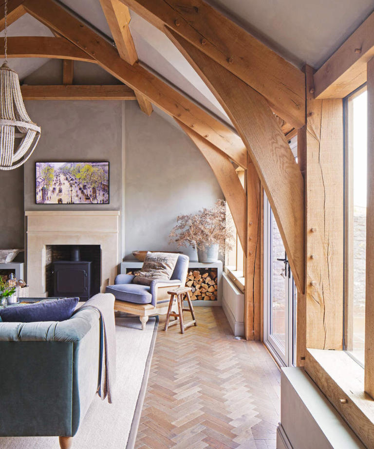 Julia Roberts’ white-and-wood living room looks simple – but these ...