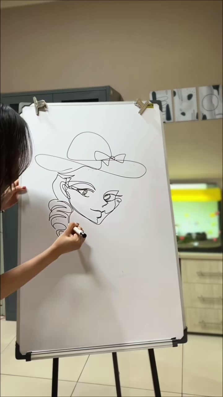 One line art bertema cinta yang simpel tapi penuh makna