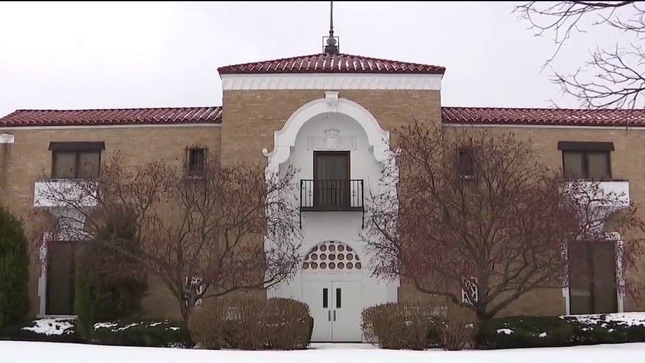 Neighbors push back on redevelopment plans for former Mars Candy ...