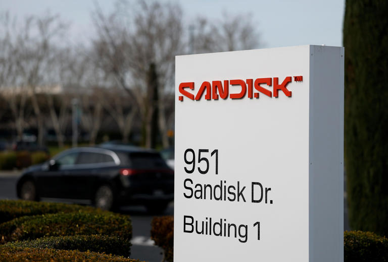 An AI memory 'supercycle' is here. These 4 stocks are poised to be the ...