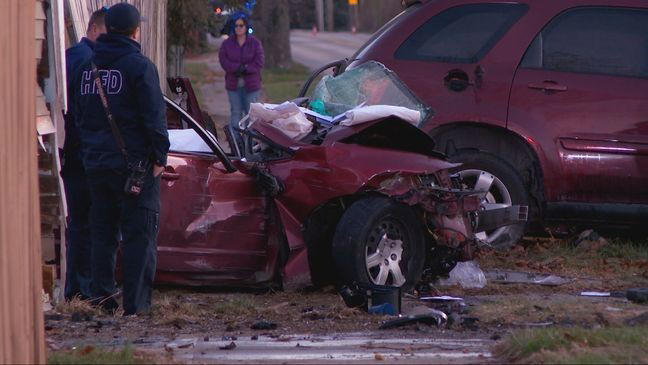 Local man accused of causing crash that killed 3 appears in court in ...
