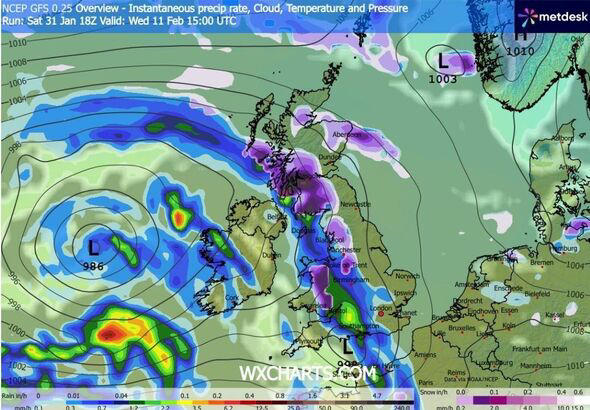 Snow forecast maps show 90% of UK buried as 4 day blizzard hits - 52cm