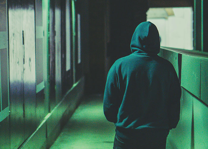 46 Of The Creepiest Things Unhoused People Have Experienced On The Streets