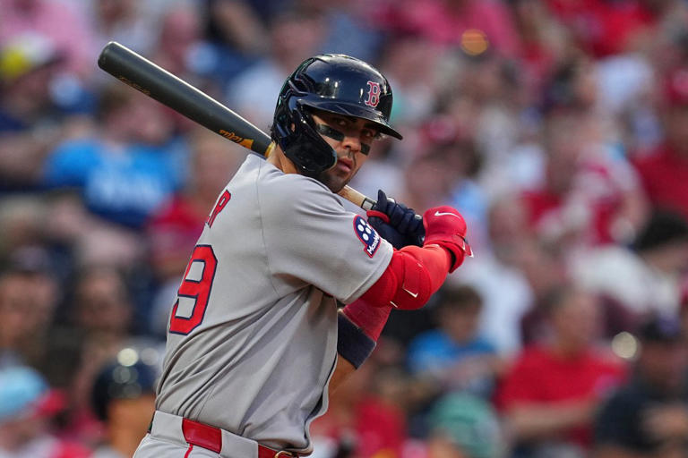 Red Sox need sophomore infielder to fill hole left by Alex Bregman
