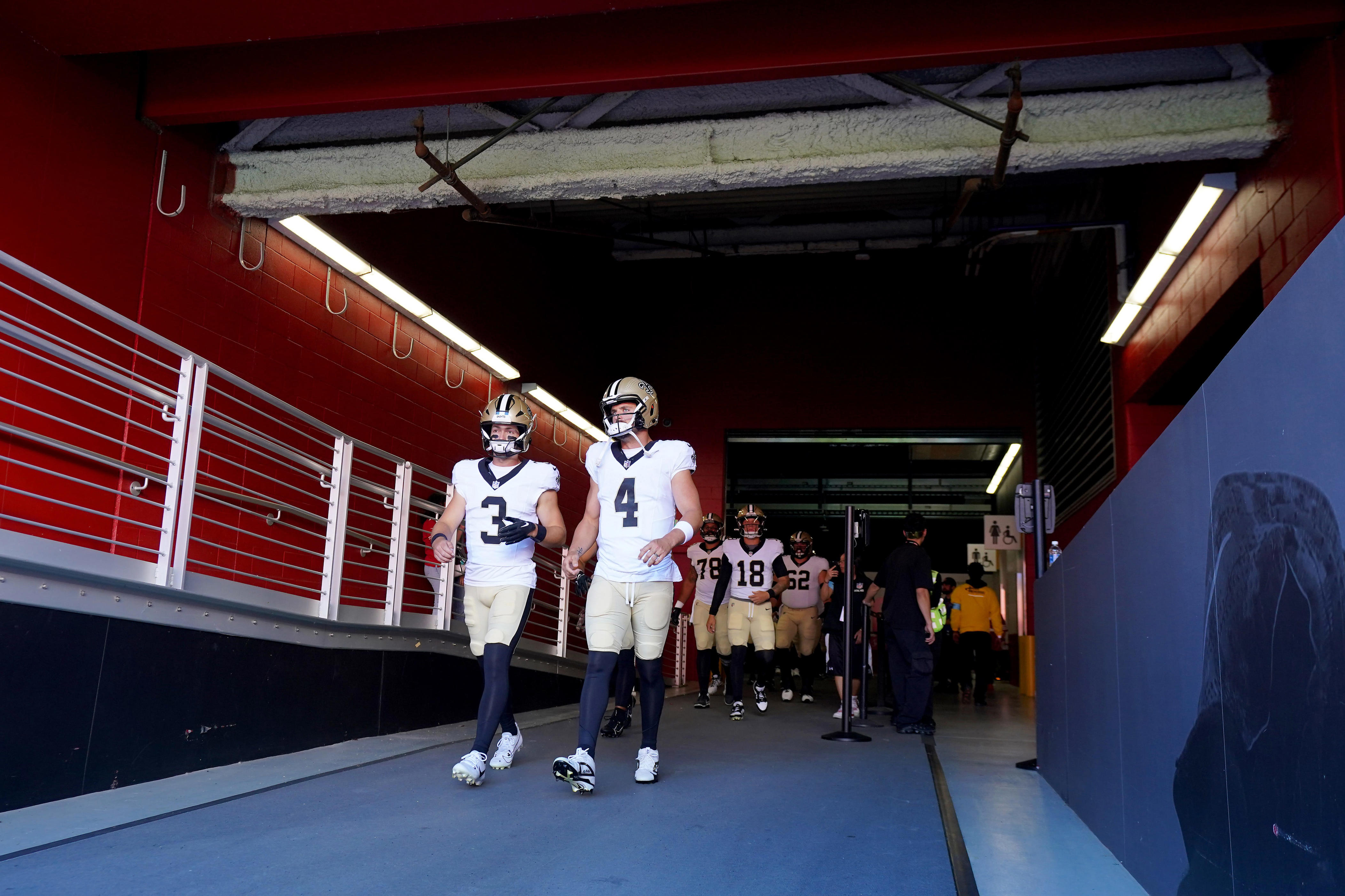 Former Saints, Fresno State QB lands with new team in the AFC West<br><br>