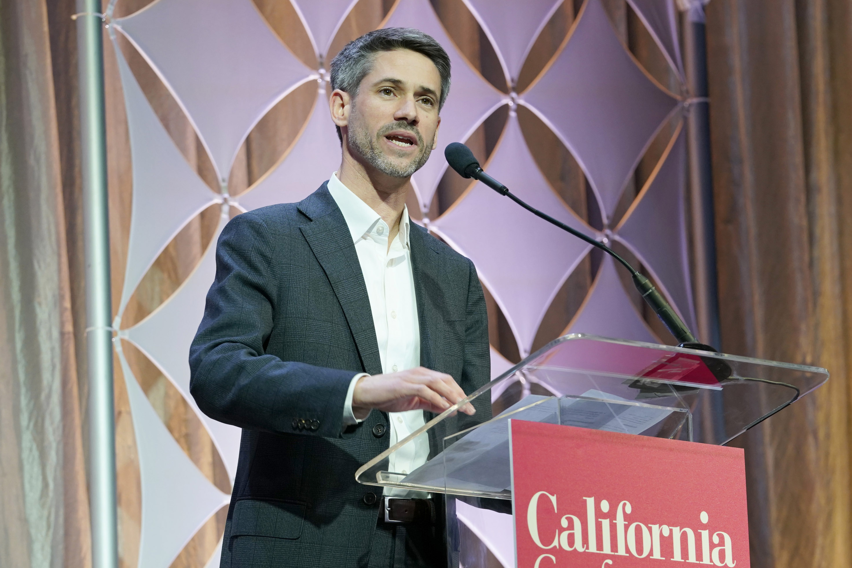 Candidates, please: in governor’s race, put California first