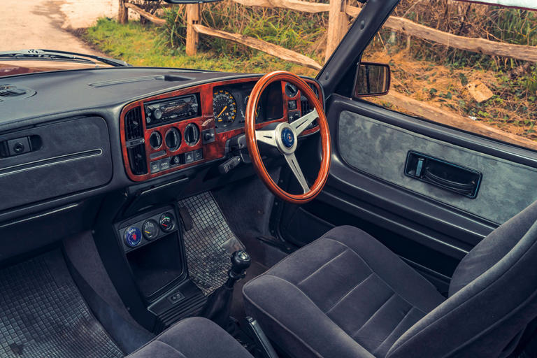 L'histoire de la Saab 900