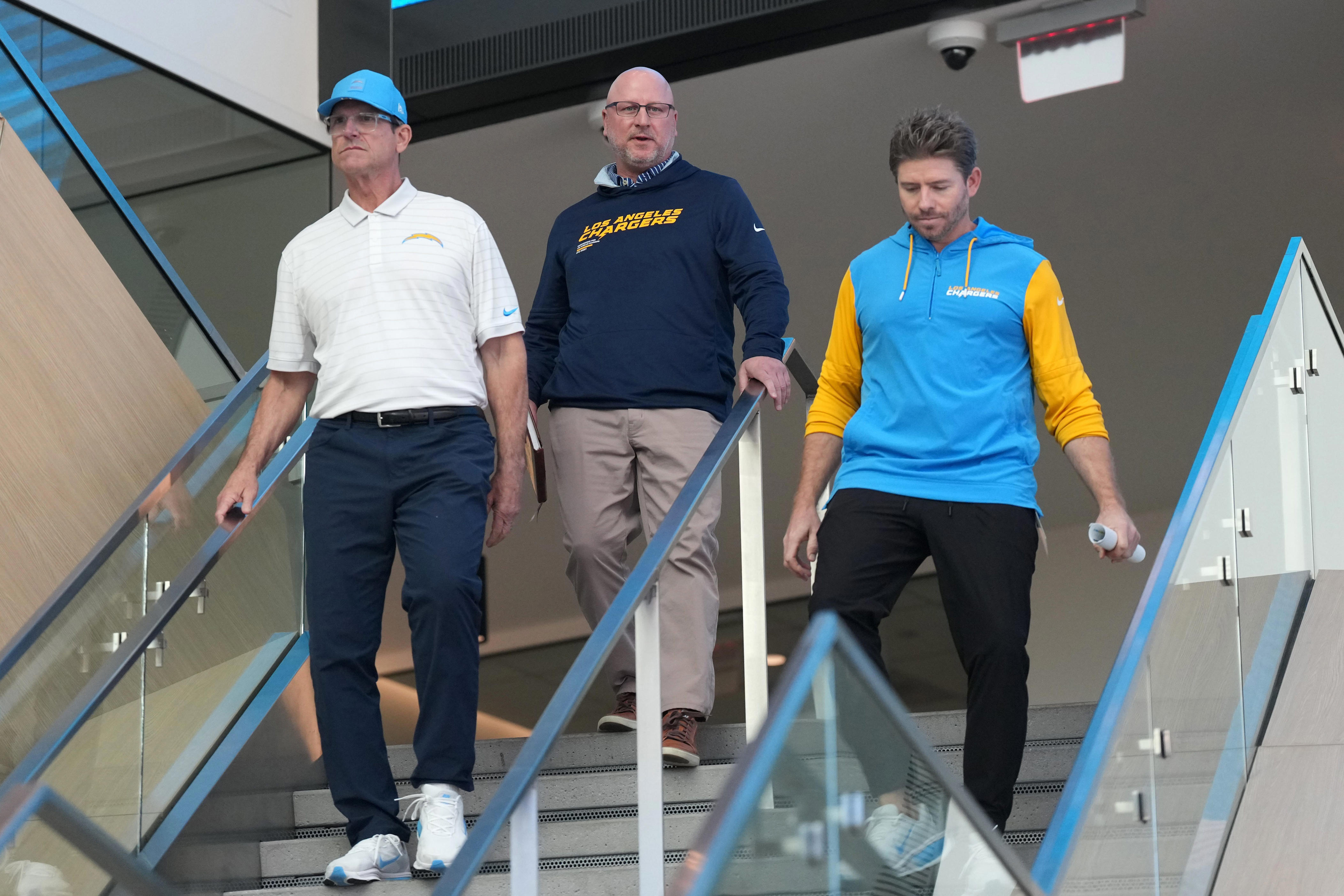 Analyst names 3 potential trade targets for Chargers this offseason