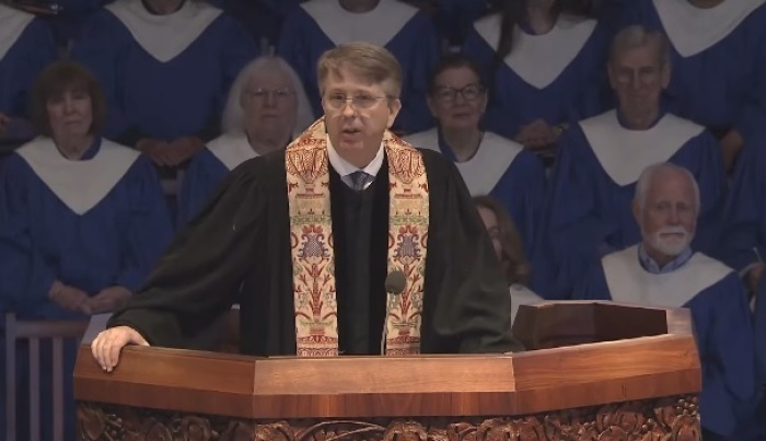 'Everything ends': Highland Park UMC pastor steps down amid Parkinson's ...
