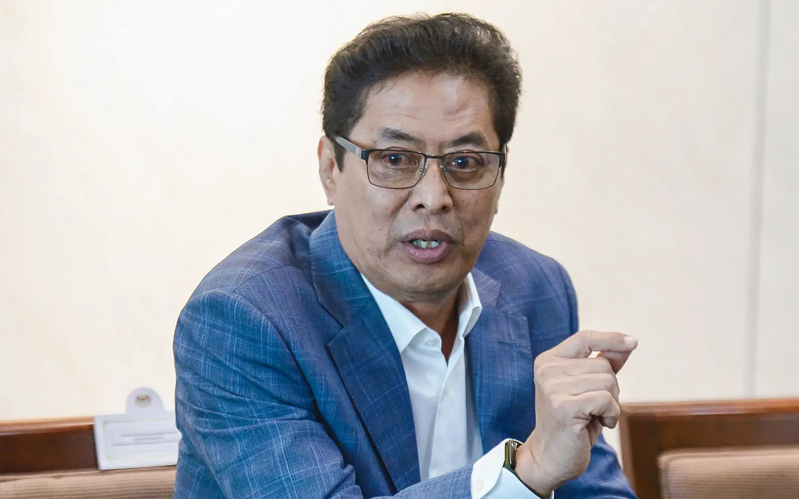 Ketua Pesuruhjaya MACC, Azam Bersiaran Tiada Apa Untuk Disorok - berita news from Free Malaysia Today