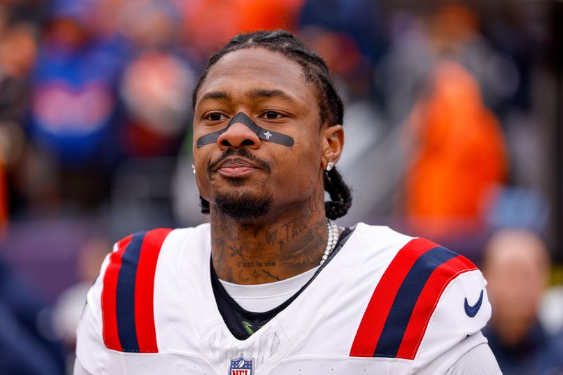 Who has the highest net worth - rapper Cardi B or New England Patriots star Stefon  Diggs?