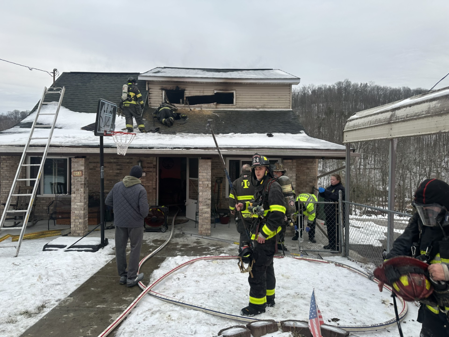 Fire extensively damages Cross Lanes home