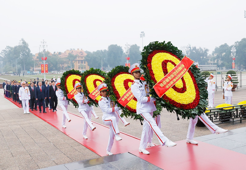 Lãnh đạo Đảng, Nhà nước viếng Chủ tịch Hồ Chí Minh nhân kỷ niệm 96 năm Ngày thành lập Đảng