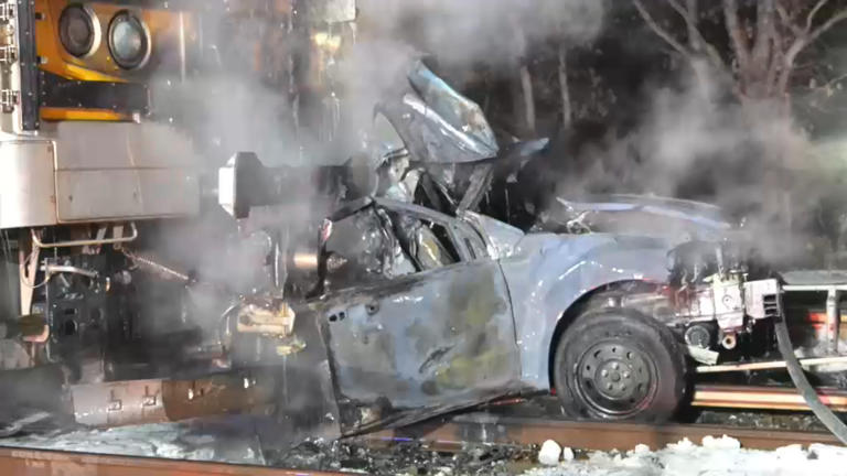 LIRR train strikes car on the tracks east of Farmingdale; 3 passengers ...