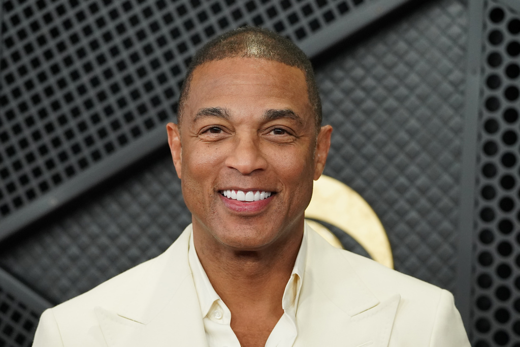 Don Lemon says a dozen agents were sent to arrest him even though he offered to turn himself in<br>
