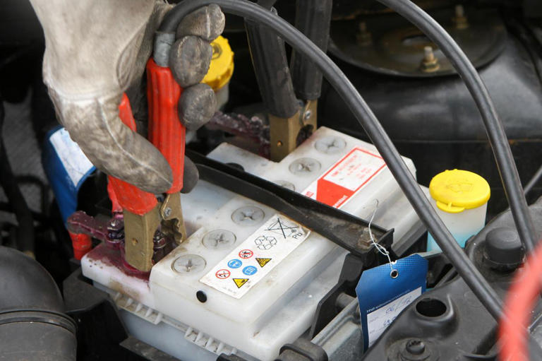 Auto Springt Trotz Starthilfe Nicht An