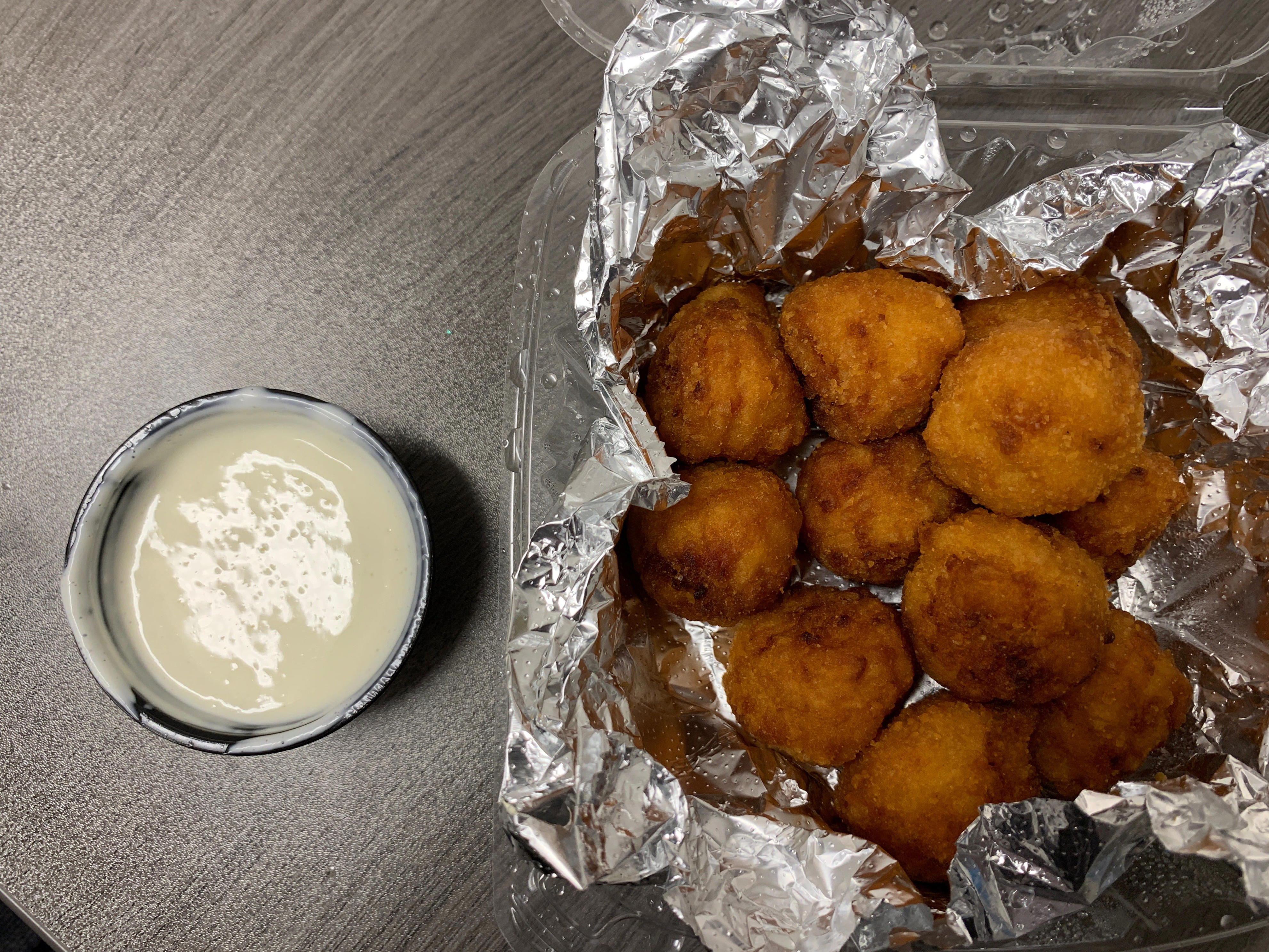 AA1VyNYu Cleveland Cheesemonger's Wild Cheese Pairings Go Viral