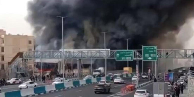 Rauchwolke über Teheran