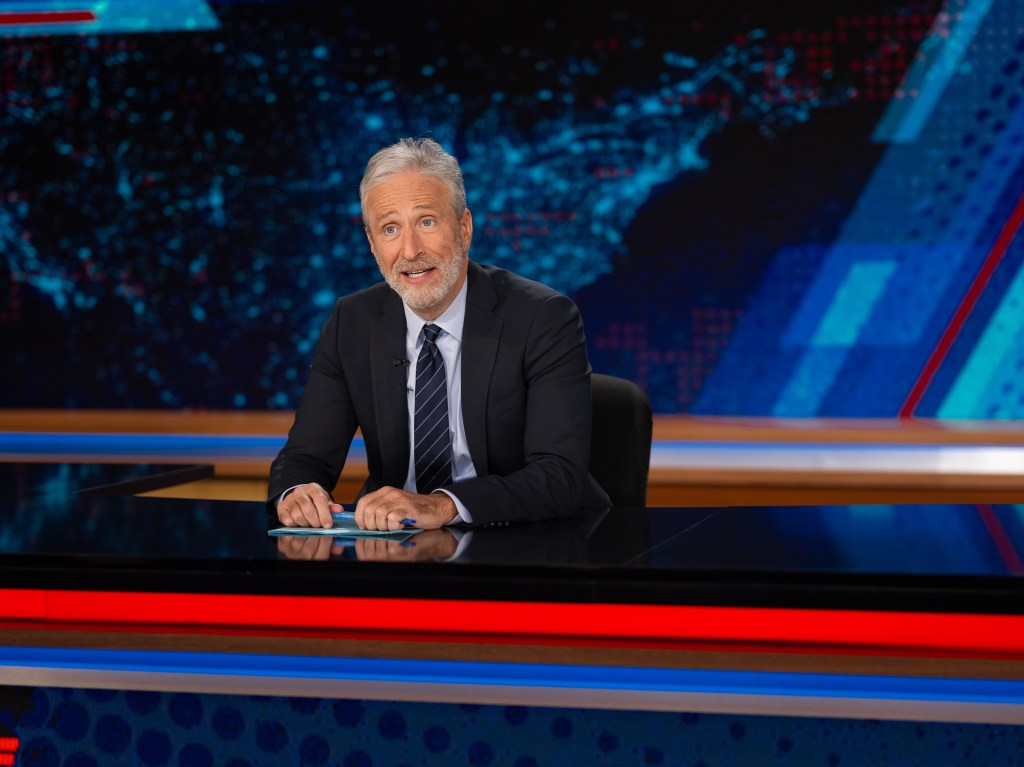 Jon Stewart explains why his name is in the Epstein files: ‘This is actually true’<br><br>