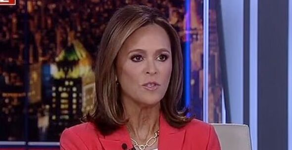 Fox News host returns to the air three months after her husband's death