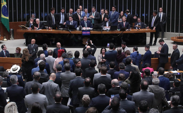 Gás do Povo: veja quais deputados votaram contra benefício a milhões de famílias