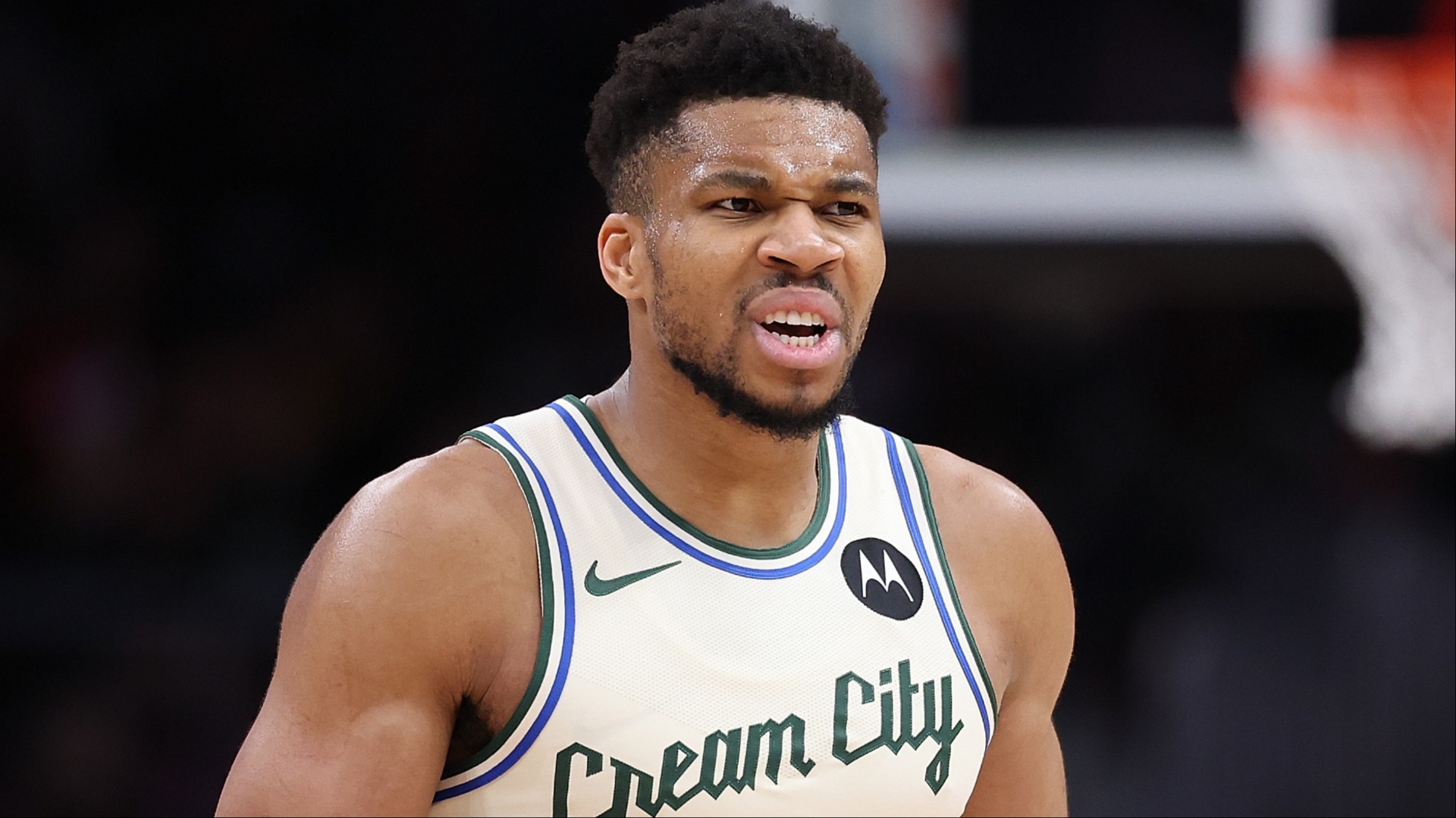 Giannis Antetokounmpo rumors could signal bad news for Lakers
