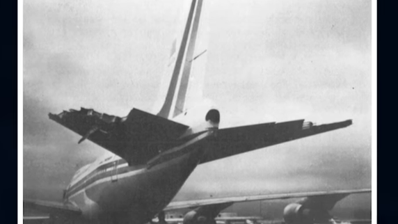 How this Boeing 747 fell 30,000 feet in less than 2.5 minutes