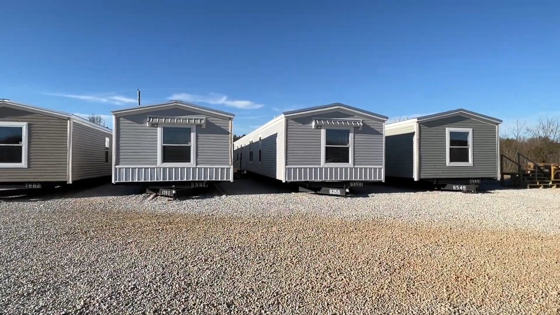 Lansing by Hamilton Homebuilders | 3 bed, 2 bath mobile house tour