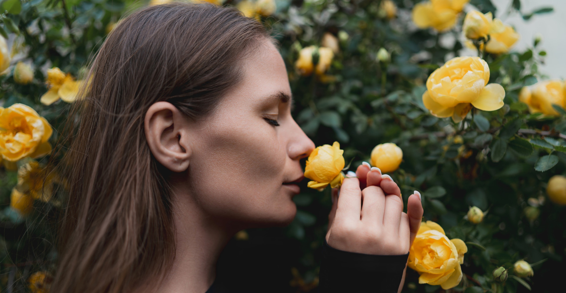 Women can sniff out single men, and other facts about smell