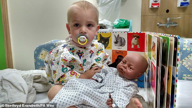 Kitt was treated at Great Ormond Street Hospital (GOSH), where he had chemotherapy which caused him to lose his hair, and had several blood and platelet transfusions