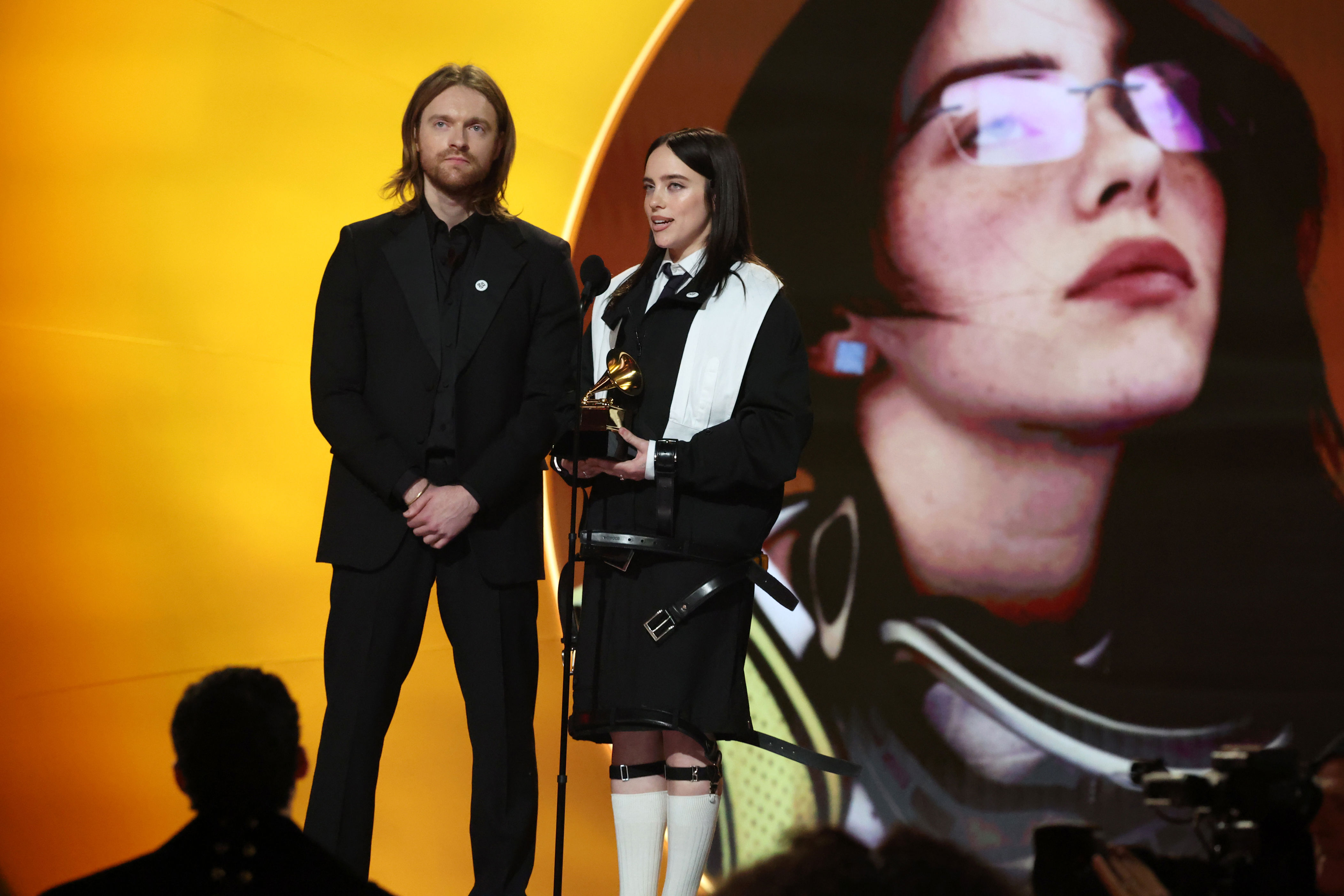 Did Lana Del Ray say “Billie Eilish stinks”? Viral post following “no ...