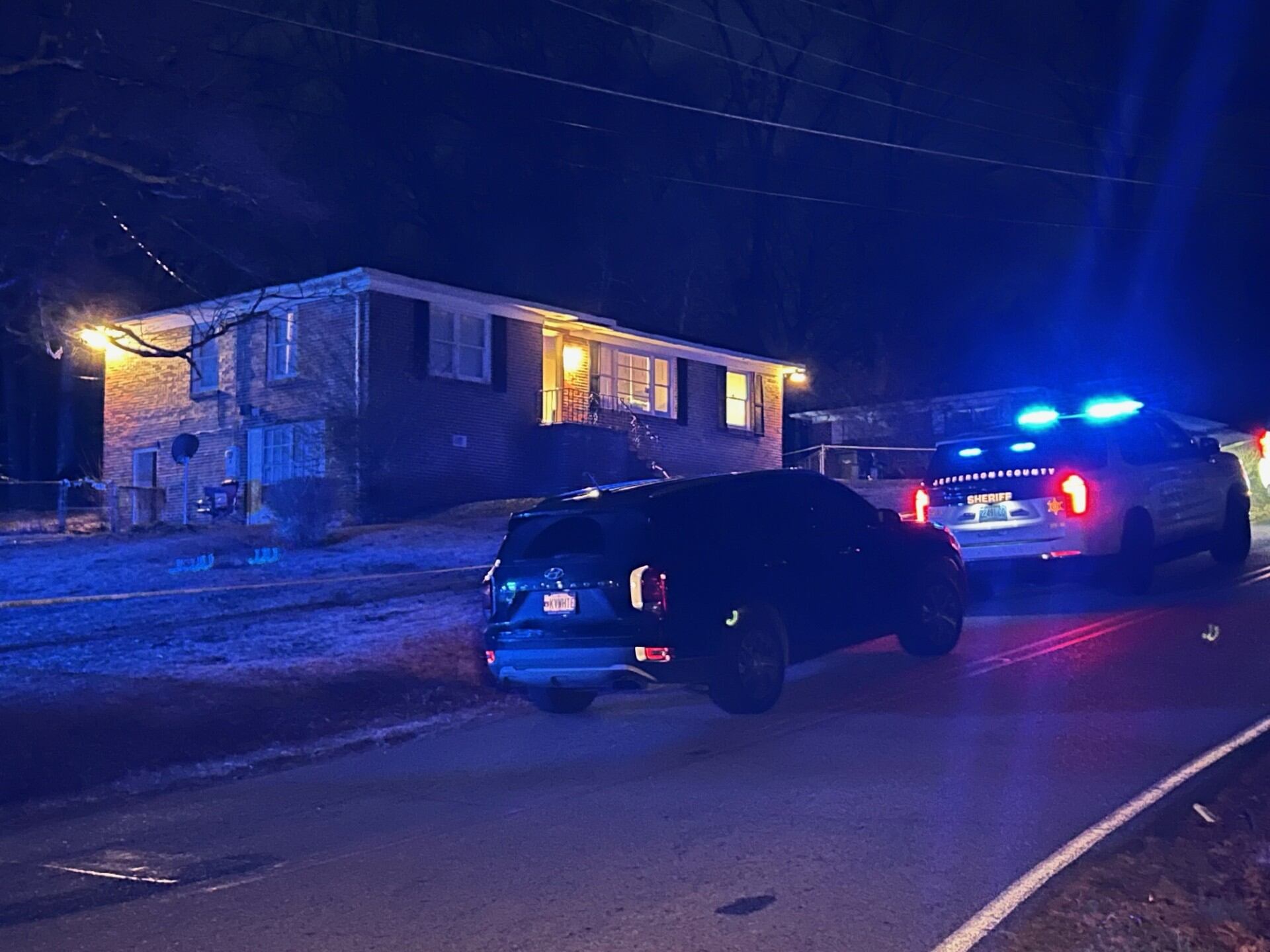 Man found with multiple gunshot wounds at Center Point home