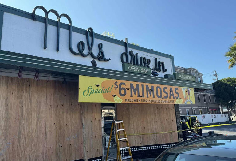 San Francisco's Mel's Drive-In promises to reopen after Lombard Street fire