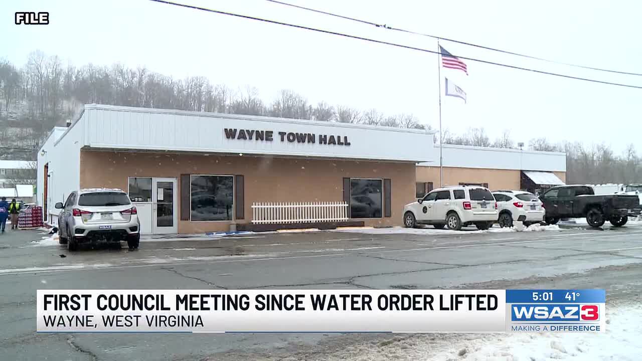 First council meeting since water order lifted