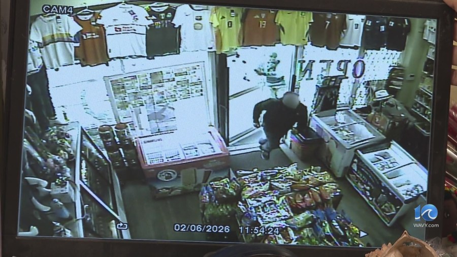 Norfolk store owner says customer was taken by ICE inside their store<br>