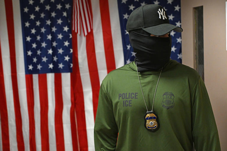 Trump admin scores legal win against California mask ban for ICE
