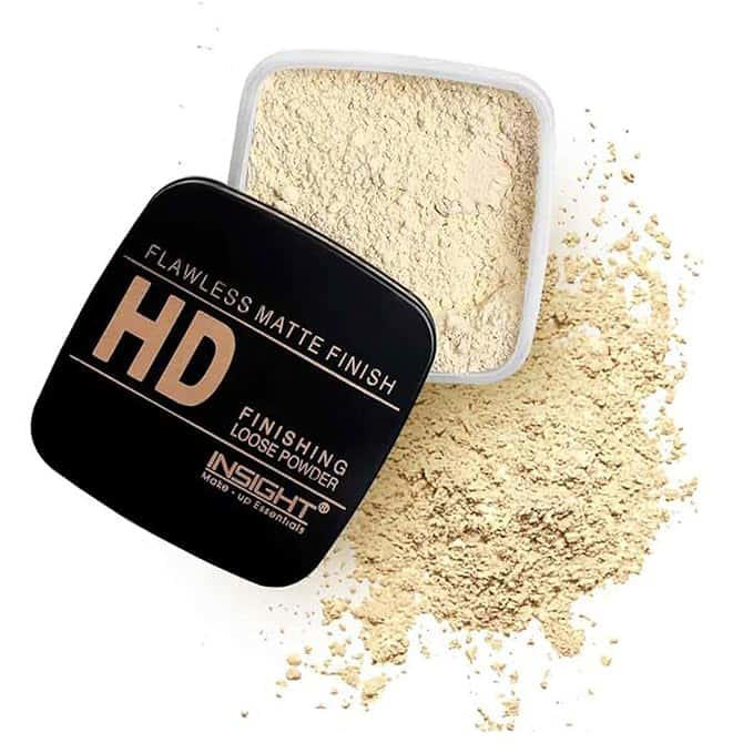 Matte finish essentials: Loose powder picks for smooth makeup