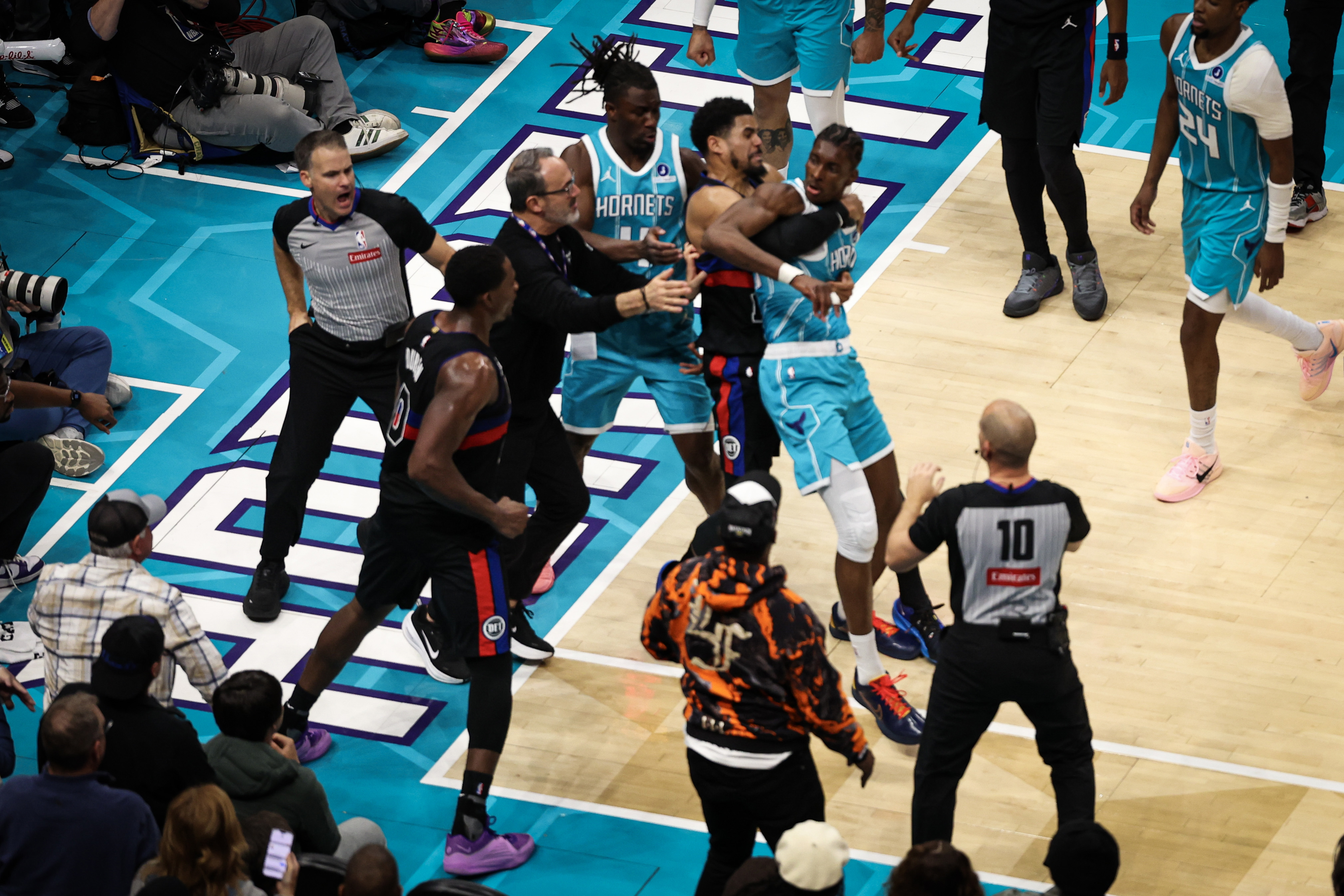 Four players ejected, benches cleared in wild NBA brawl