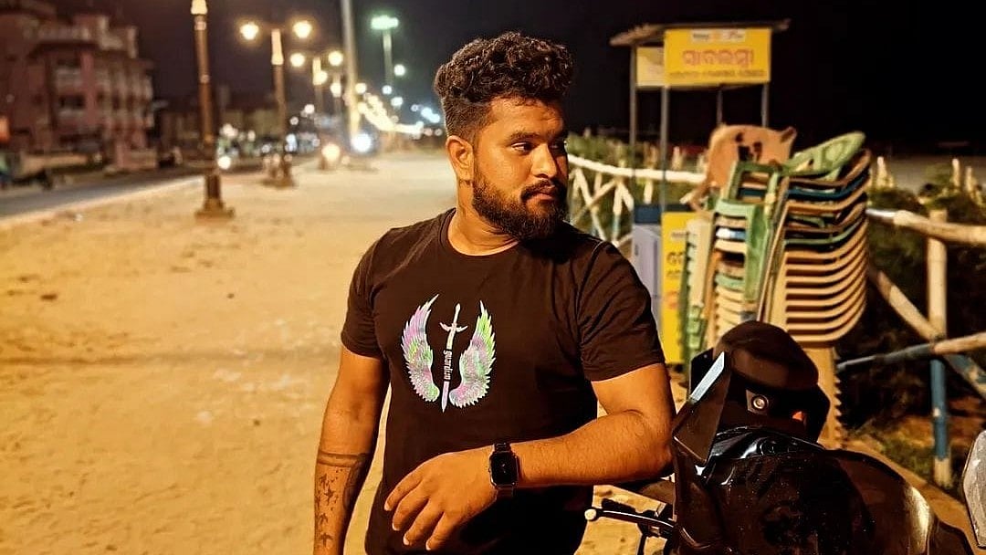 Youth hacked to death over 'love triangle' in Odisha