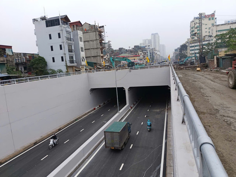 Thông hầm chui tại nút giao Giải Phóng - Kim Đồng
