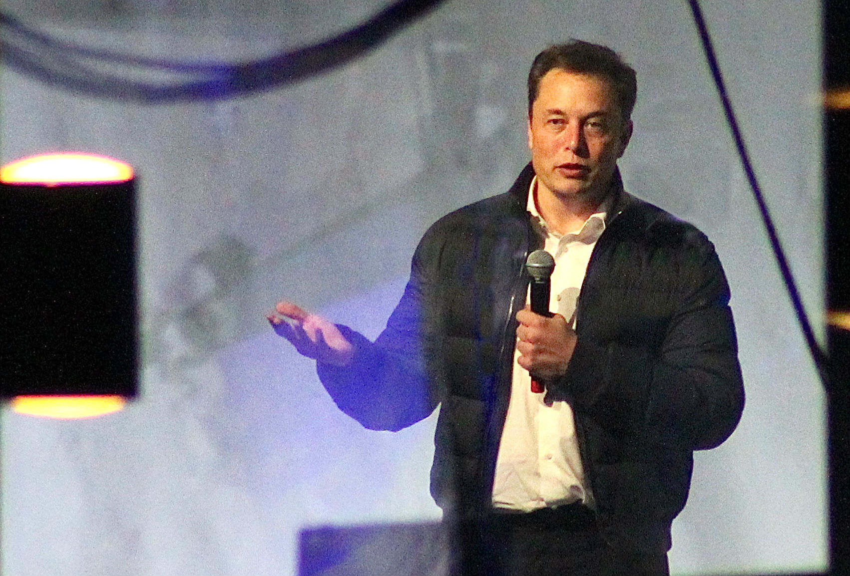 Elon Musk’s xAI lands in Bellevue, joining OpenAI in growing Eastside ...