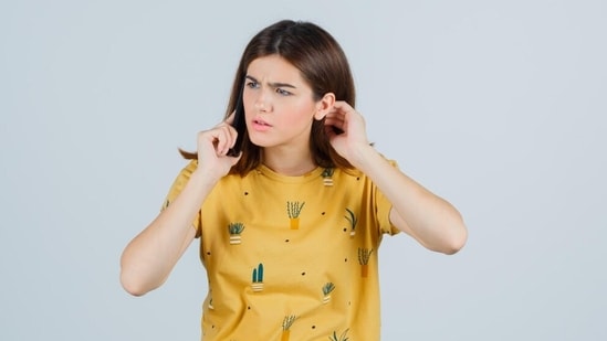 Sudden ringing in your ear? US doctor explains why it happens and if ...