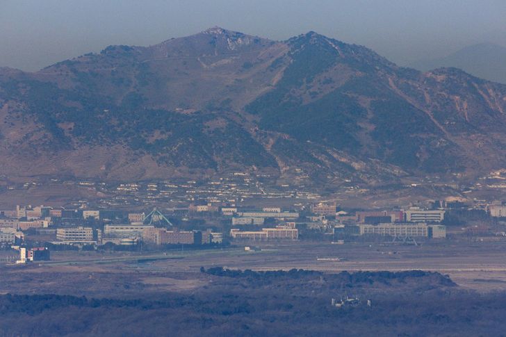 Hàn Quốc kêu gọi mở lại Khu công nghiệp Kaesong vì hòa bình liên Triều